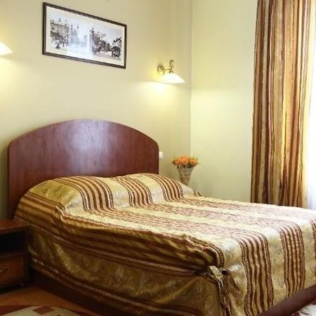 Соняхи Otel Zimna Voda Dış mekan fotoğraf